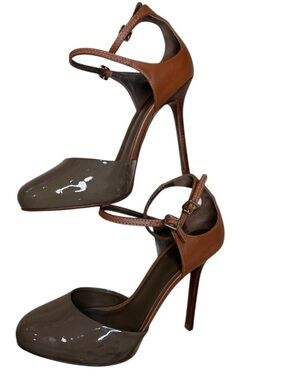TORY BURCH LOLITA LEATHER HEELS Size. 8.5